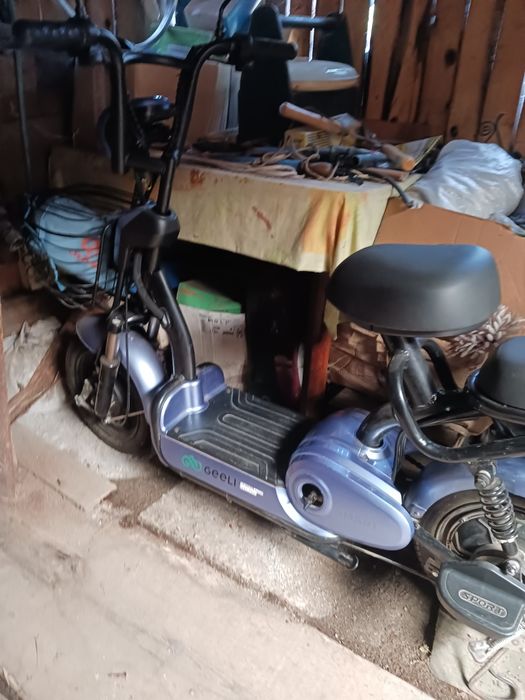 Scuter electric geeli cu 2 locuri