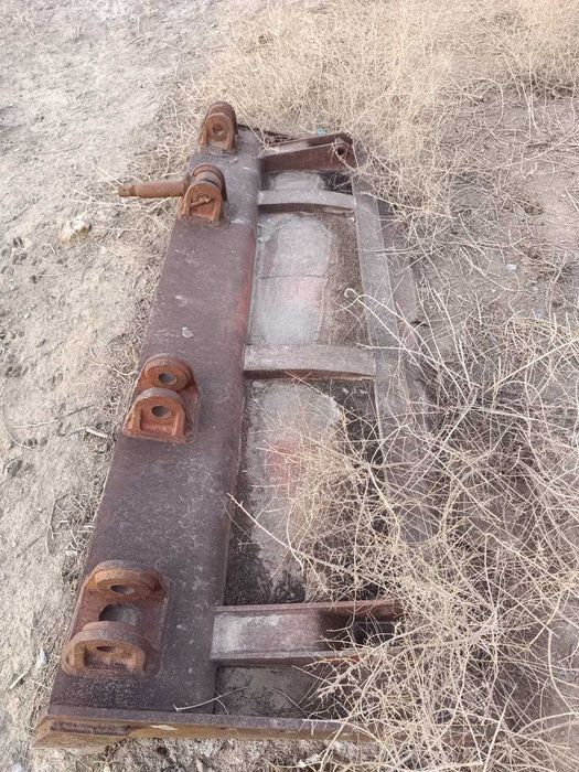 лопата на трактор к700