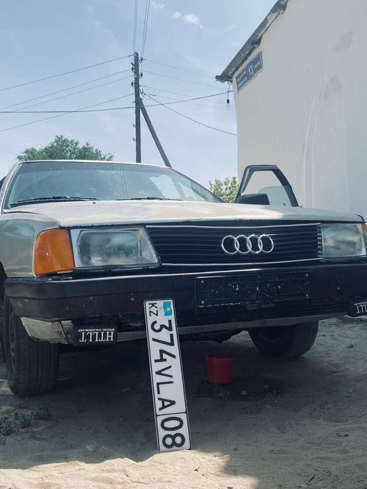 Ауди 100 с3 харошем состаяние