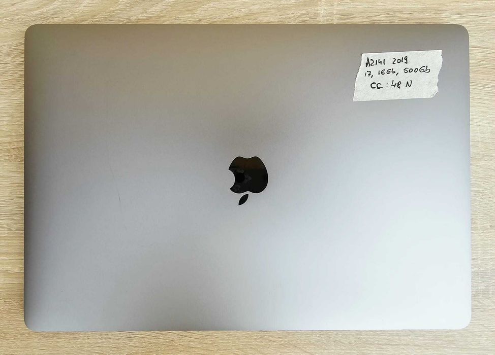 Macbook Pro 16 inch 2019 A2141, I7, 16gb, 512gb SSD stare buna