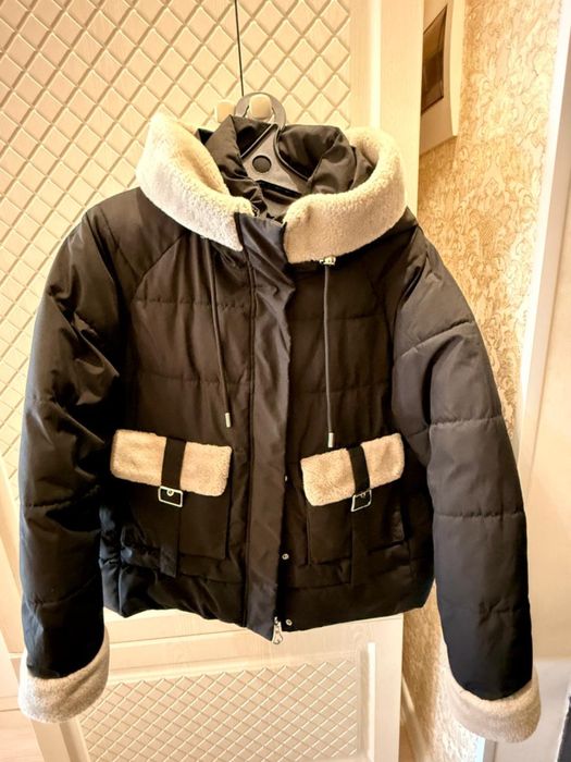 Продается одежды для девушек.