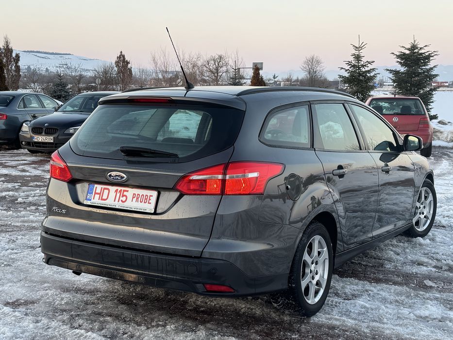 Vând Ford Focus Mk3 Facelift Motor 1.0 Benzină 125 CP Euro 6 178000 km