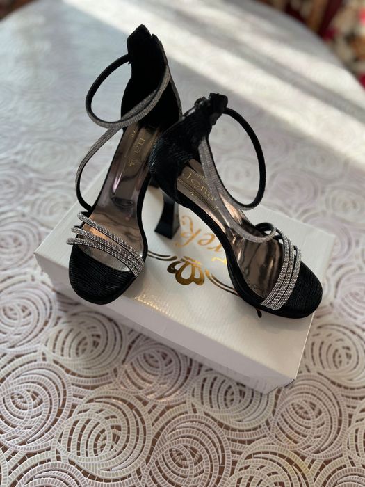 Дамски обувки на ток