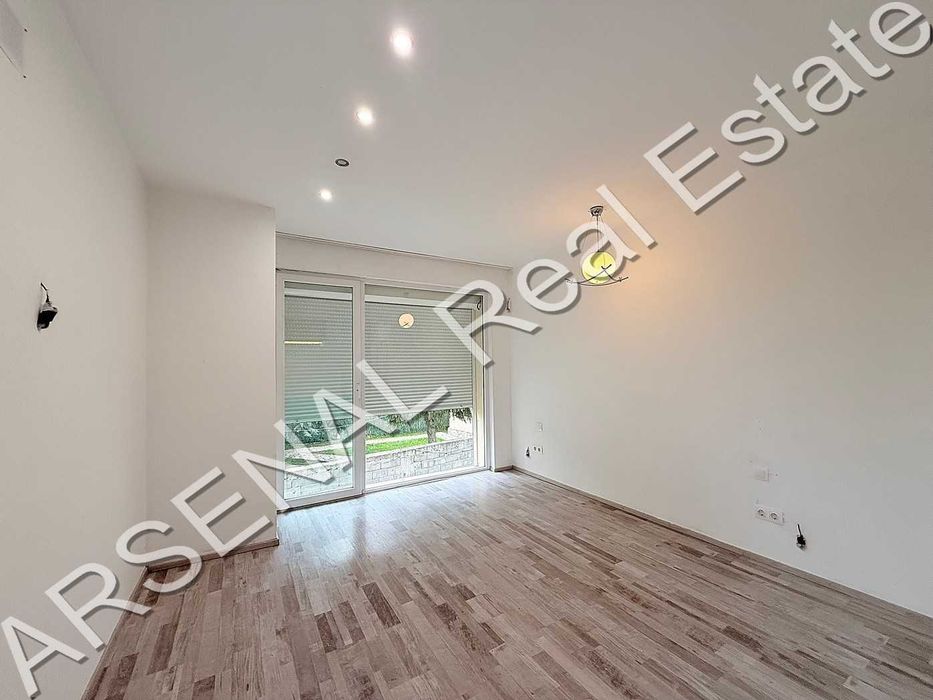 Четиристаен апартамент под наем, Малинова долина