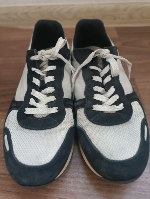 Кроссовки (для девочки) кожа 36 раз