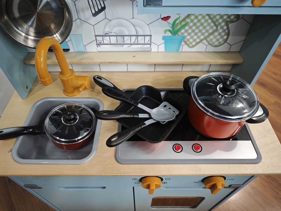 Дървена детската кухня HaPe International в синьо