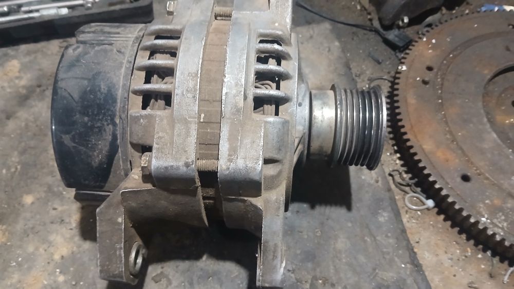 Продам стартери генератор на газель