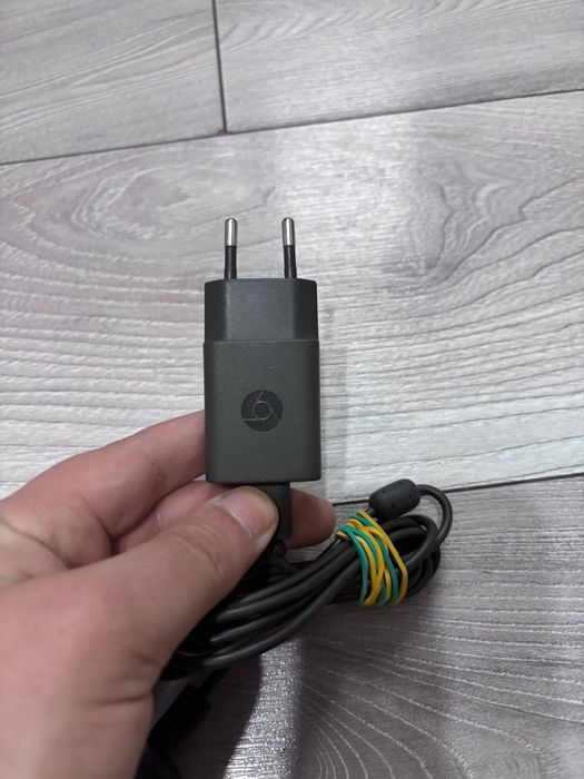2x Google chromecast