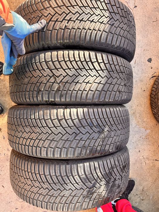 225/55/18 Pirelly All Season