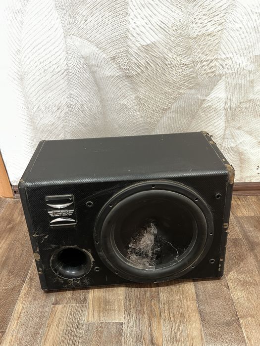 Продам Сабвуфер 25