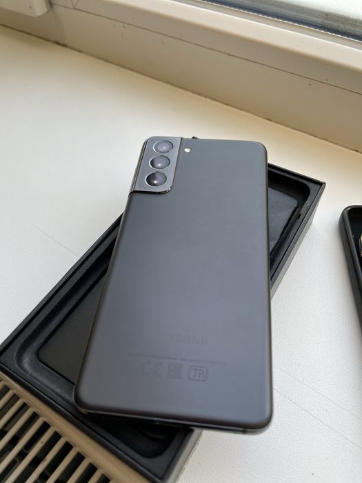 Samsung galaxy s21 5G 8/128gb