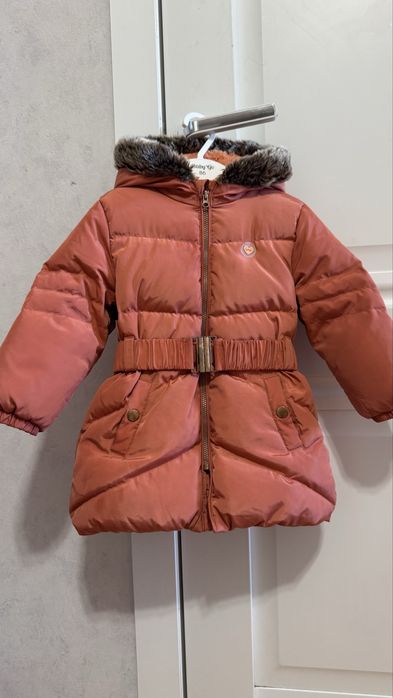 Жылы мехпен куртка капюшонымен