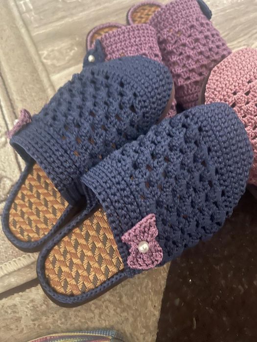 Вязаные тапочки, ручной работы
