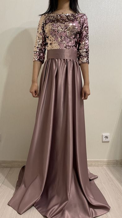 Вечернее платье