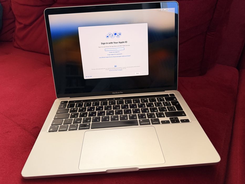 MacBook Pro 2020 M1 | 13 inch | 8GB RAM | 512GB SSD