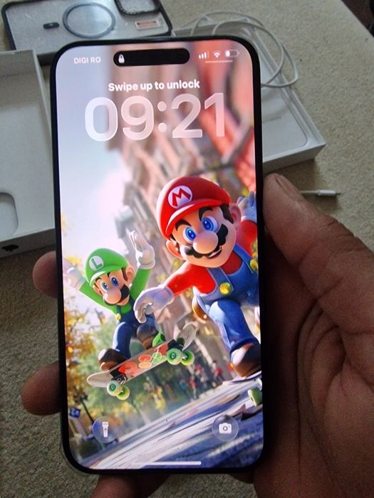Iphone 15 pro max. Condition 10/10 Rom 256GB Factory unlocked  Bettery health 88 Tempered Glass on screen back and came