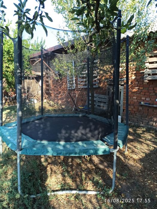 Батут с мрежа DOMYOS