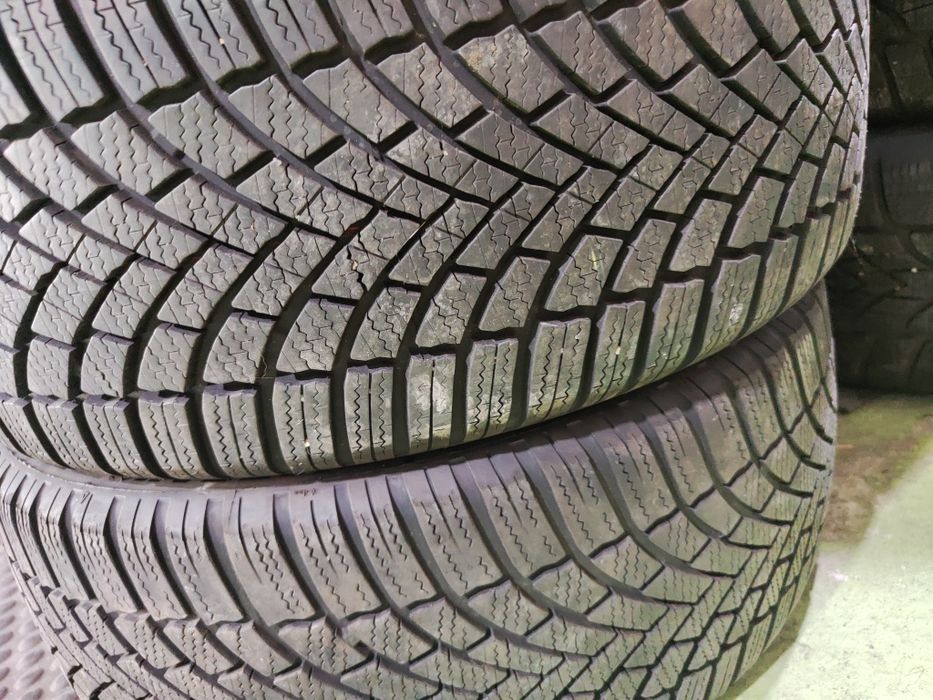 4 бр зимни 205/50/17 Bridgestone