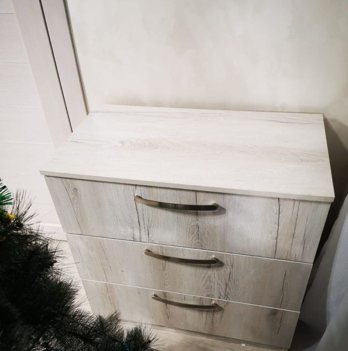 Продам новый комод