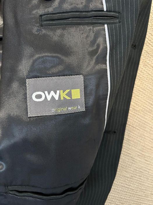 Costum barbat slim fit, marimea 44 (L)