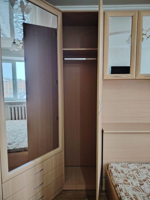 Продаю кровать и шкаф