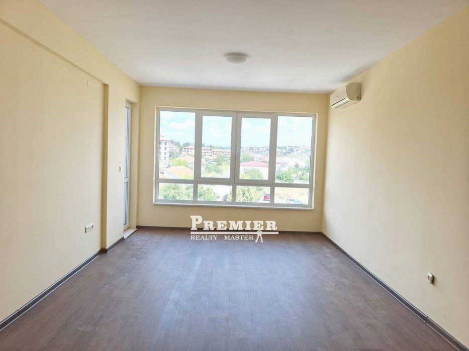 Представяме на вашето внимание двустаен апартамент в комплекс