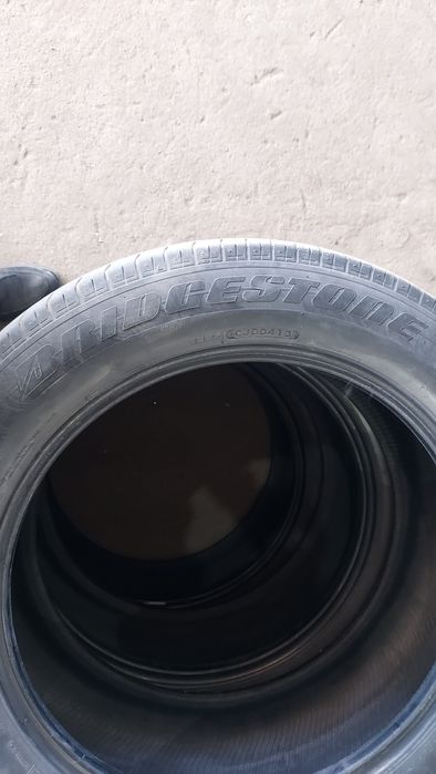 Продам шины 3 штуки Bridgestone