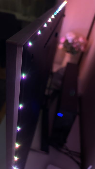 Philips Ambilight 42” Smart TV + 50W външен субуфер