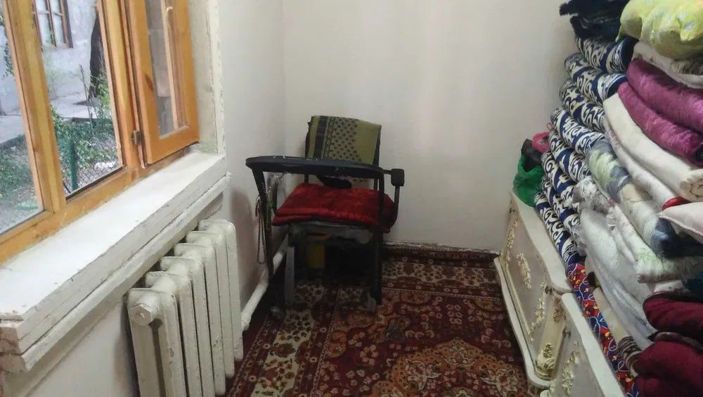 Продаю 2-х комнатную квартиру Янгихает Спутник 1