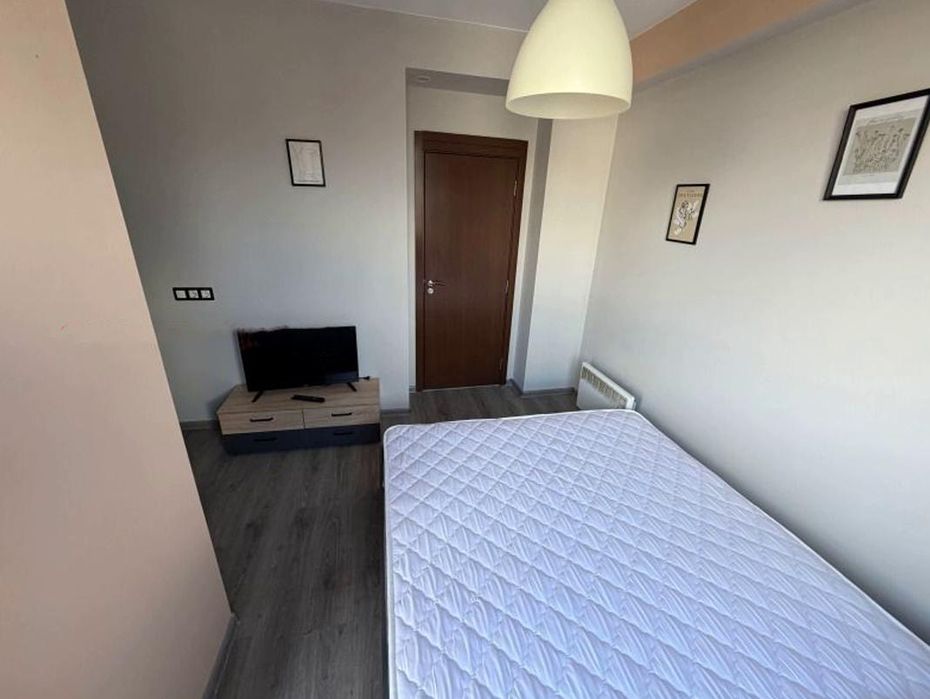 Двустаен апартамент в ж.к. Левски .