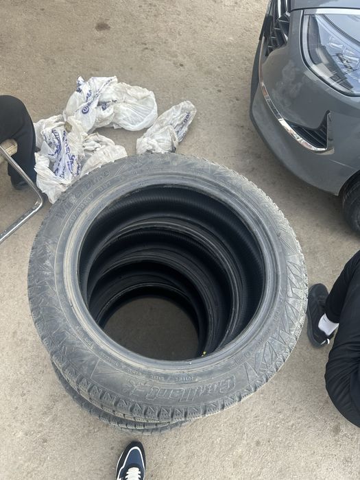 Шины всесезонка ! 215/55/17