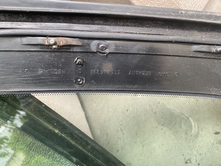 Заднее стекло пассат Б3