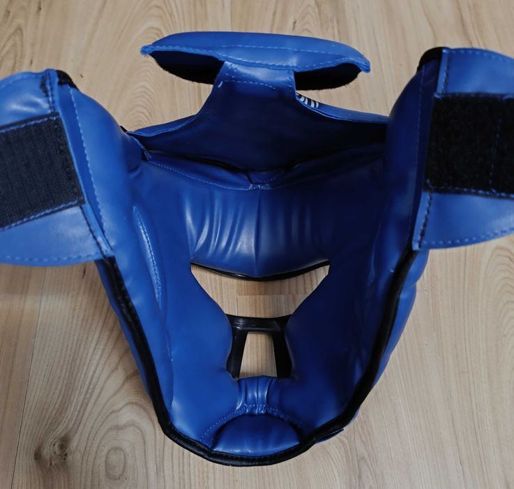 Casca cu grilaj Armura Dominator 2.0