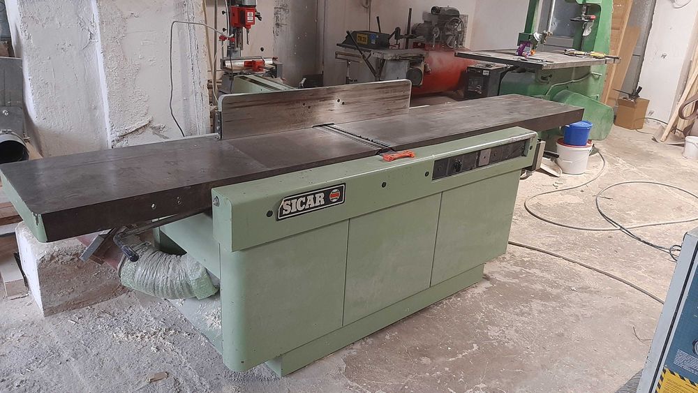 Abricht, abric, masina de indreptat