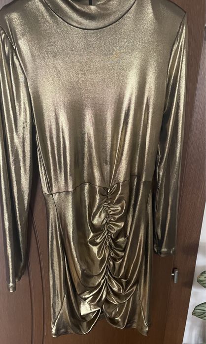 Уникална парти рокля