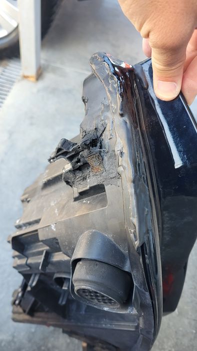 Ляв фар Ауди А6 2015