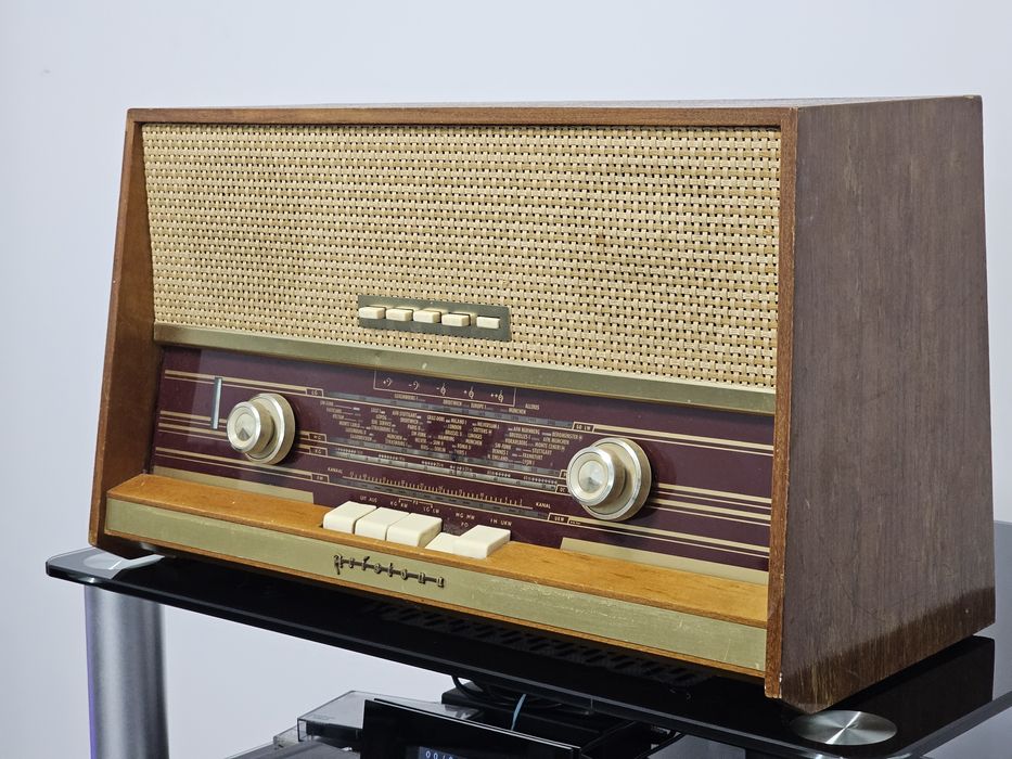 Radio vintage Aristona SA135A/01 -pe lampi- Functional-Anii '60