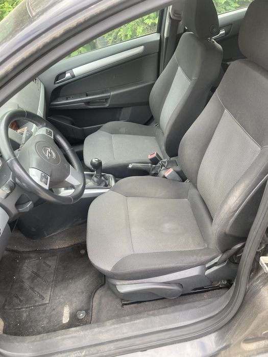 Опел астра H  1.7 6скорости eko flex за части.