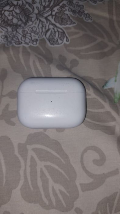 Продам AirPods Pro оригинал.