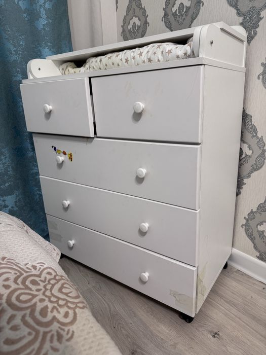 Пеленальный стол с комодом