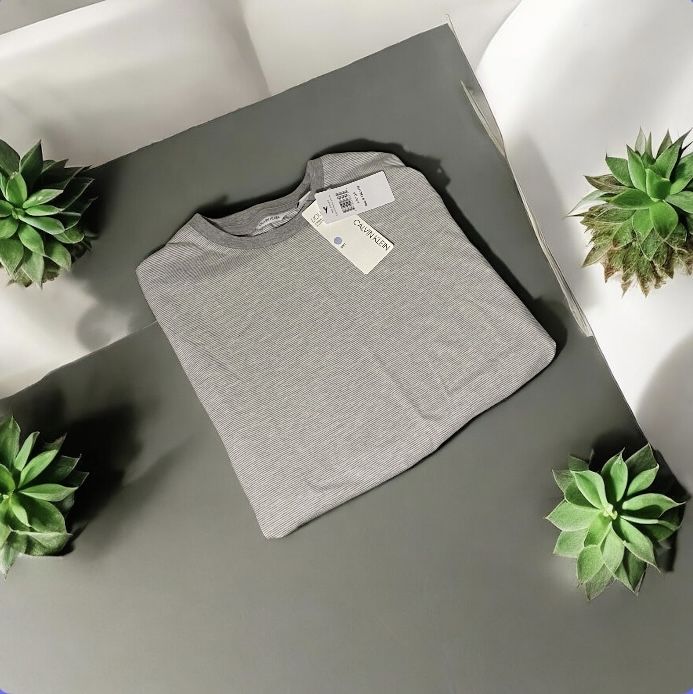 Calvin Klein Liquid Touch Tee – Gray Striped