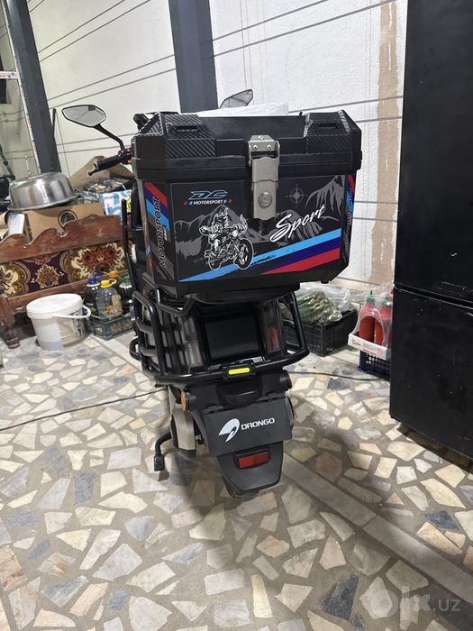 Moto skuter Drongo