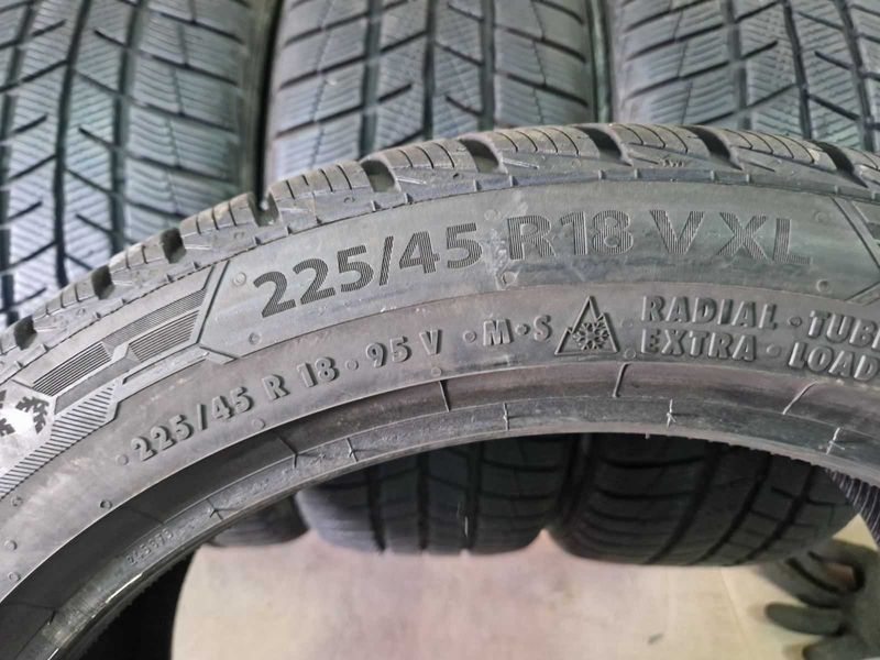 4 Barum R18 225/45
зимни гуми DOT3120