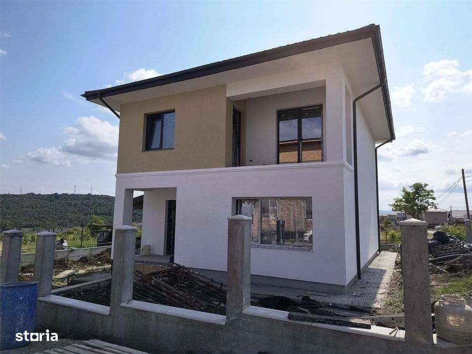 Vila 4 camere Valea Adanca intersectia 5 drumuri