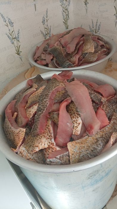 Фарш,рыба,ребра.