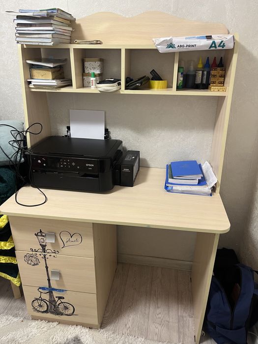 Продам книжную парту