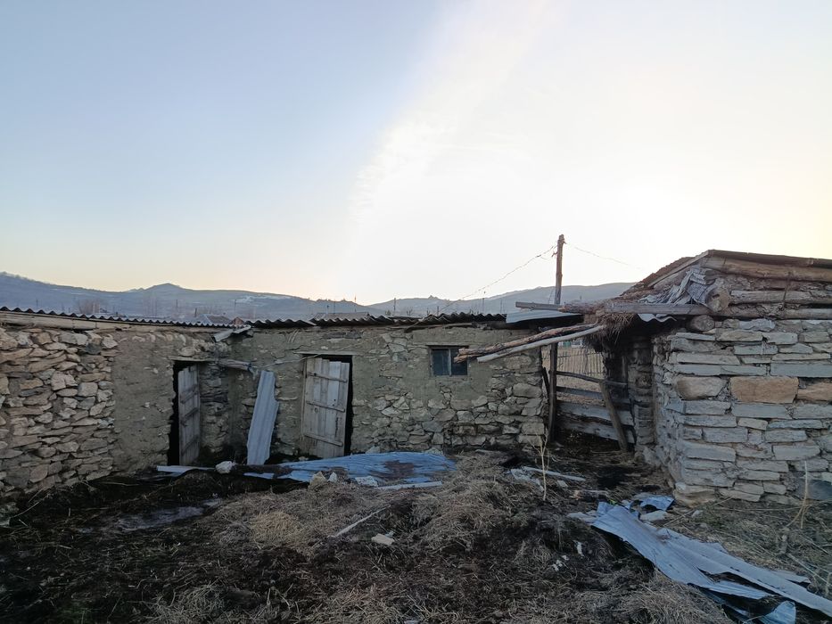 Ауылда уй сатылады