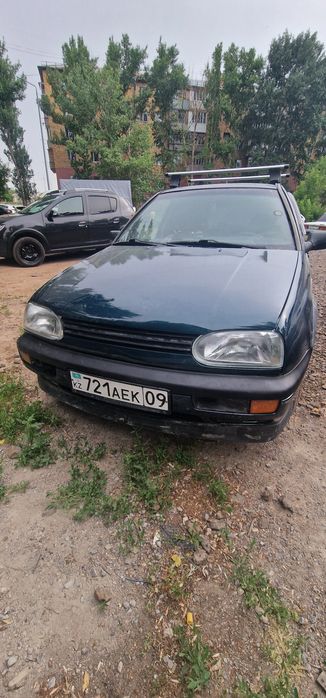 Продаю машину гольф 3