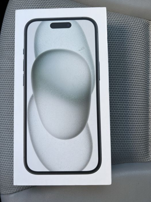 Iphone. 15.   128 gb