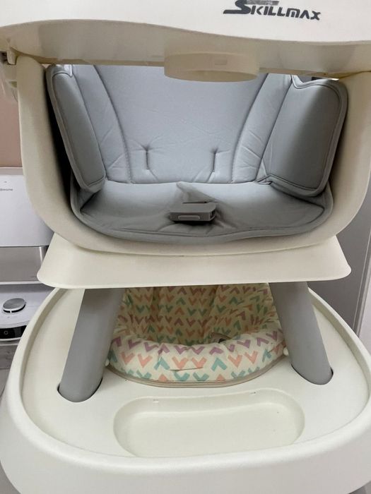 Продам детский стульчик для кормления Skillmax